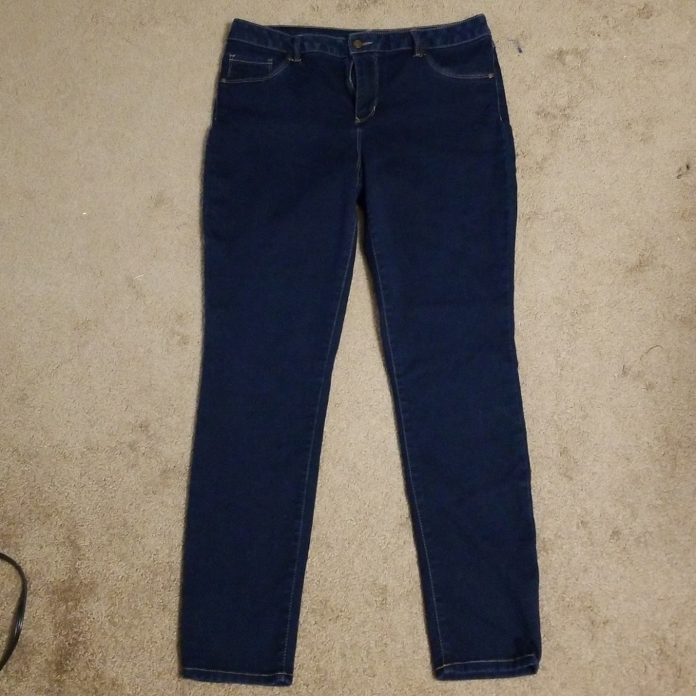 D. Jeans skinny jeans